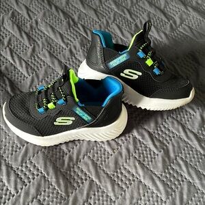 Toddler boys Skechers Black and Blue Sneakers with Breathable Mesh